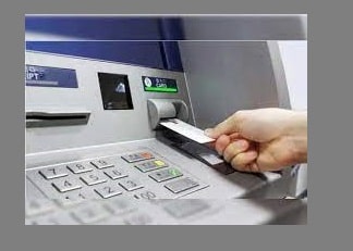 दूसरे बैंक के ATM से पैसे निकालते वक़्त इन बातो का रखे ध्यान……..